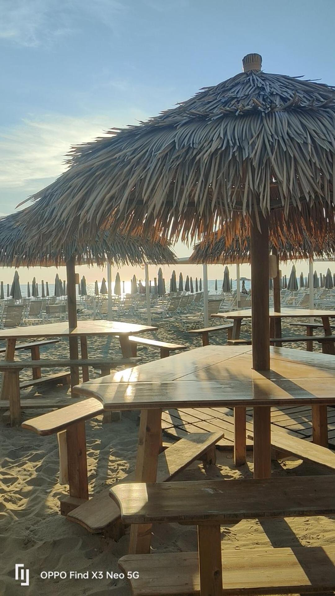 Sea Beach Relax Tirrenia Luaran gambar